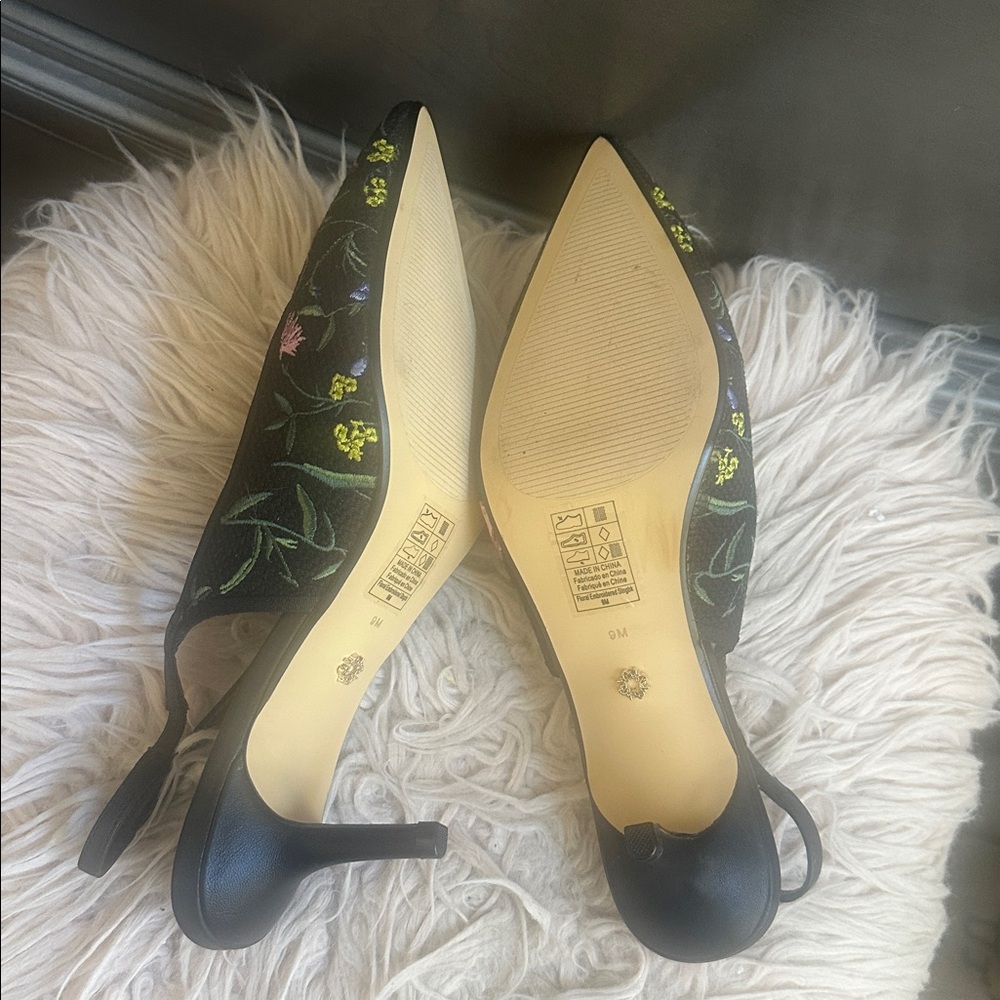 White House black Market Floral Embroidered Slingback Heels - Picture 5 of 5